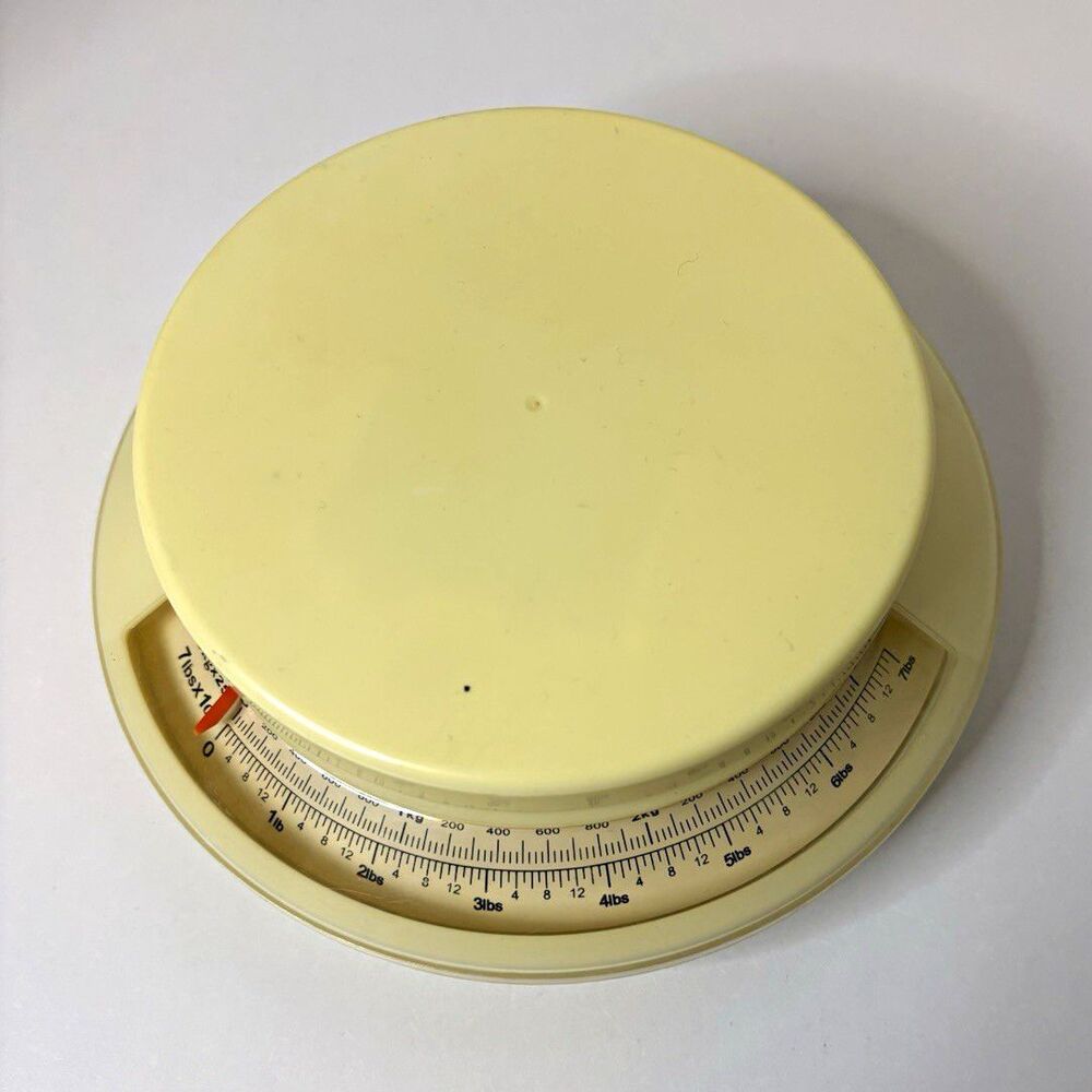 Vintage Retro Yellow Mechanical Analog Kitchen Scale, Round Dial, 7lb Capacity